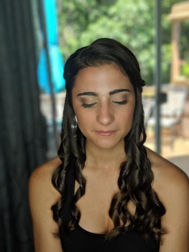 00100dPORTRAIT 00100 BURST20190627150430382 COVER