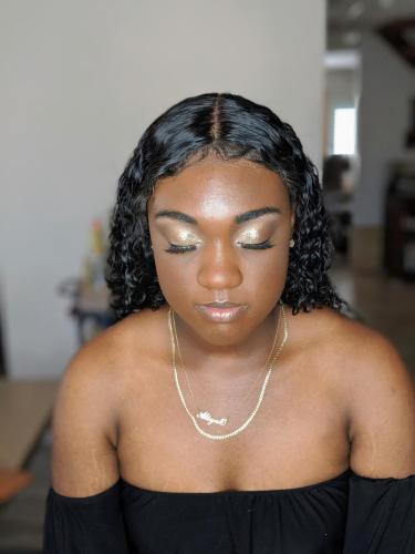 00100dPORTRAIT 00100 BURST20190811152306017 COVER